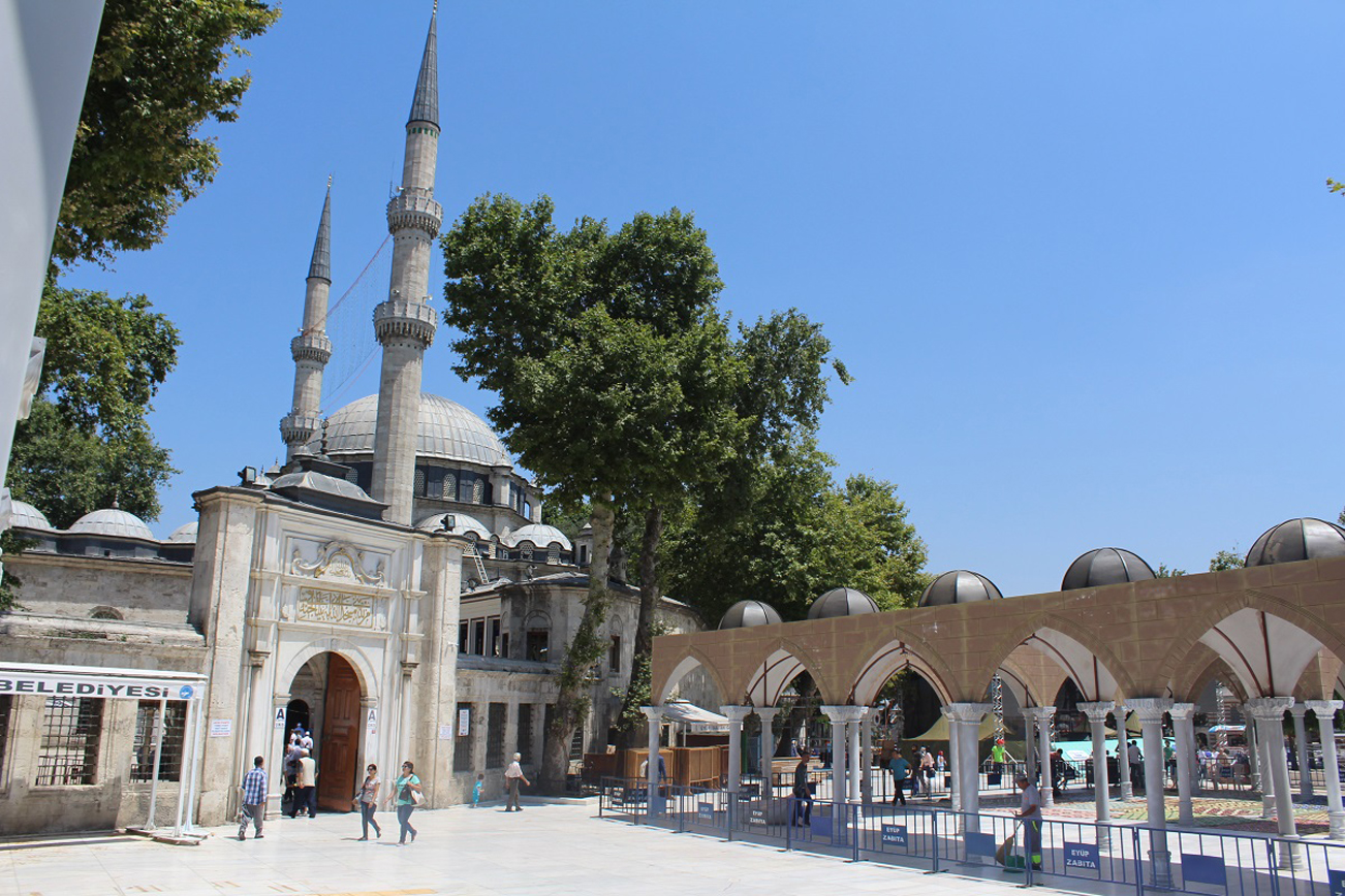 Tour  por el Palacio de Dolmabahce y el Bósforo en Crucero