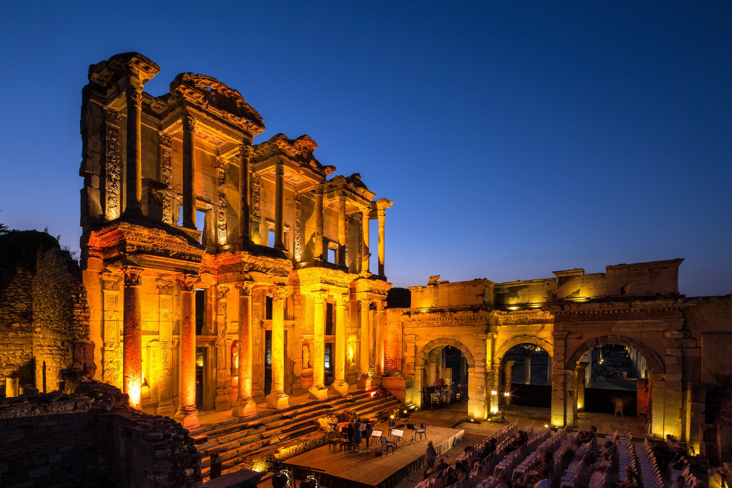 Tour Privado a Éfeso y Traslado a Pamukkale